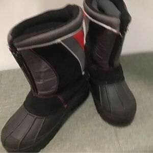 3M Thinsulate Black and Red Rain and Snow Boots
